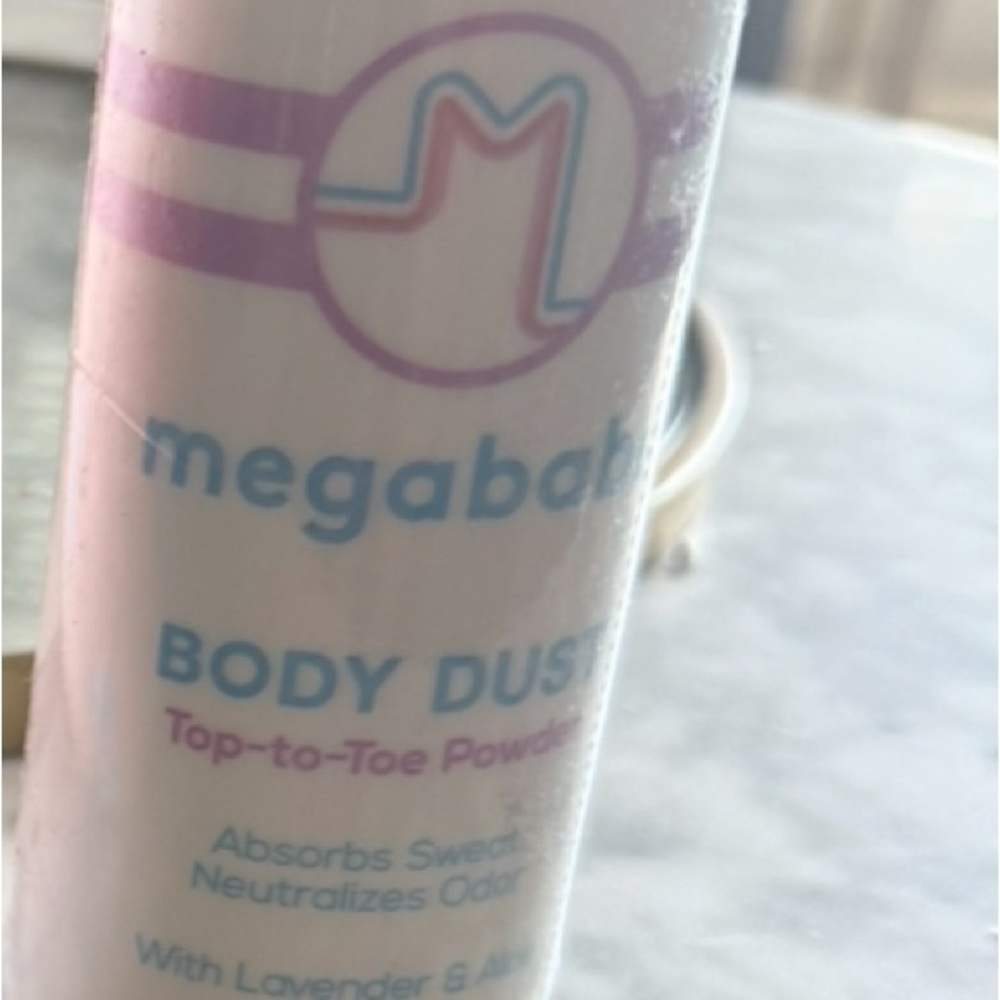 Megababe Body Dust Powder - Picture 2 of 2